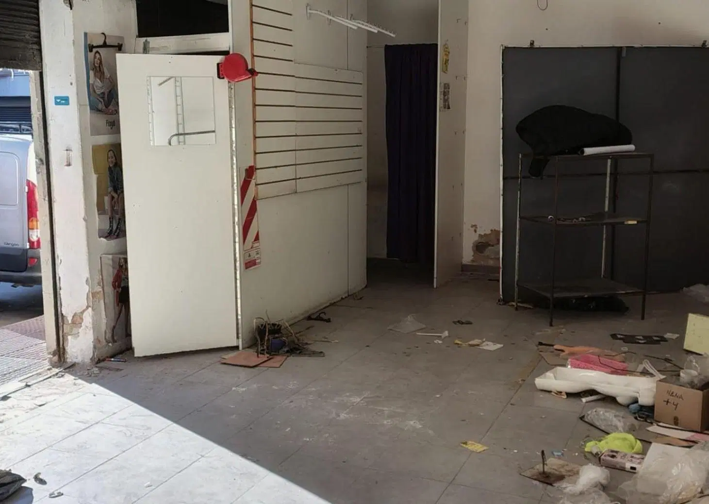 RE/MAX VENDE LOCAL COMERCIAL C/VIVIENDA O DEPOSITO 5