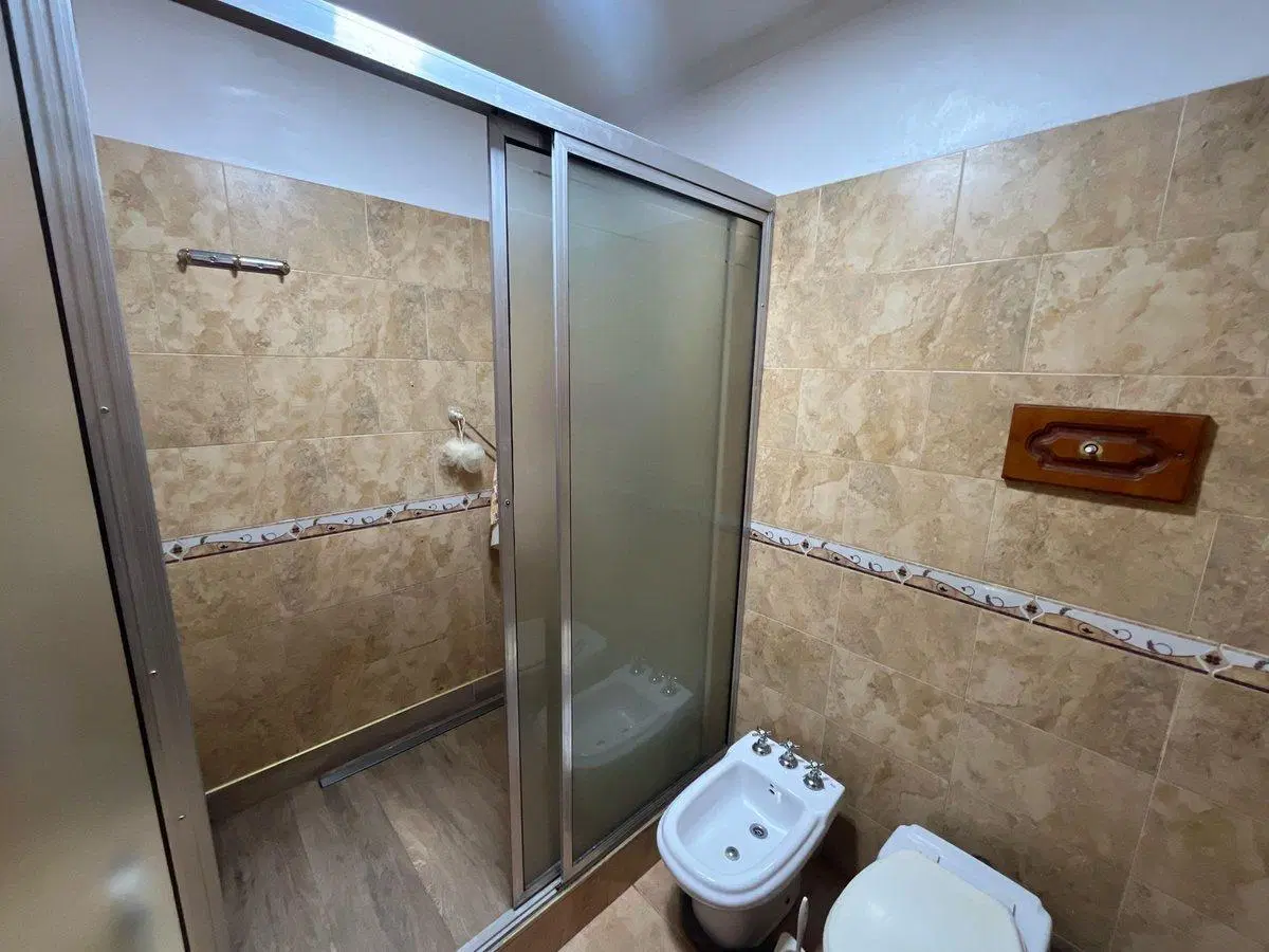 VENTA CASA  SAN LORENZO 2 DORMITORIOS 5
