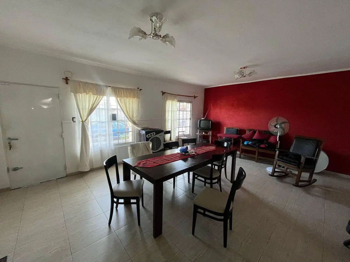 VENTA CASA  SAN LORENZO 2 DORMITORIOS 2