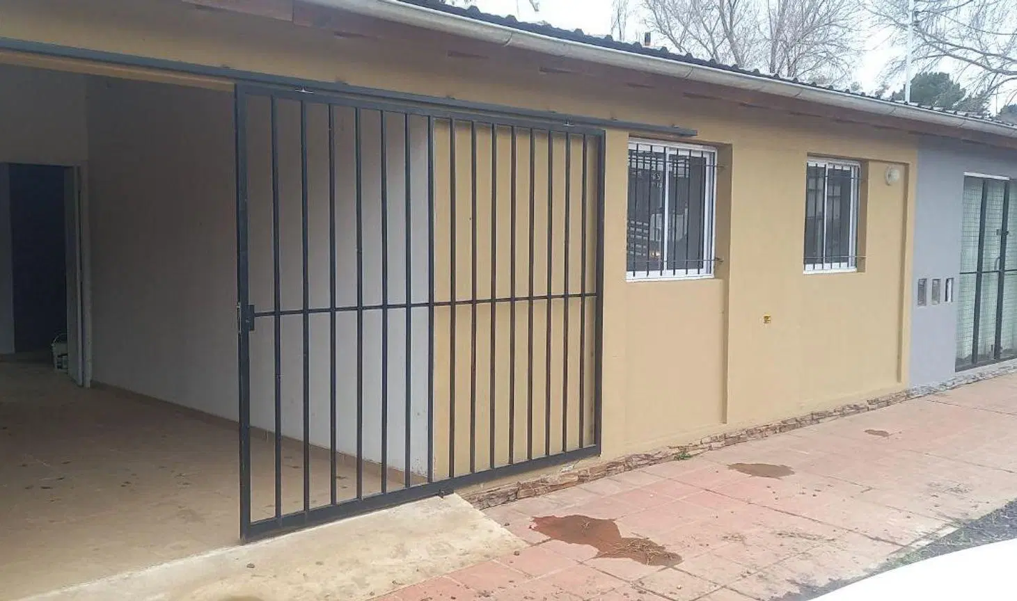 VENTA CASA 2 DORMITORIOS  PILETA COCHERA SAN ROQUE 2
