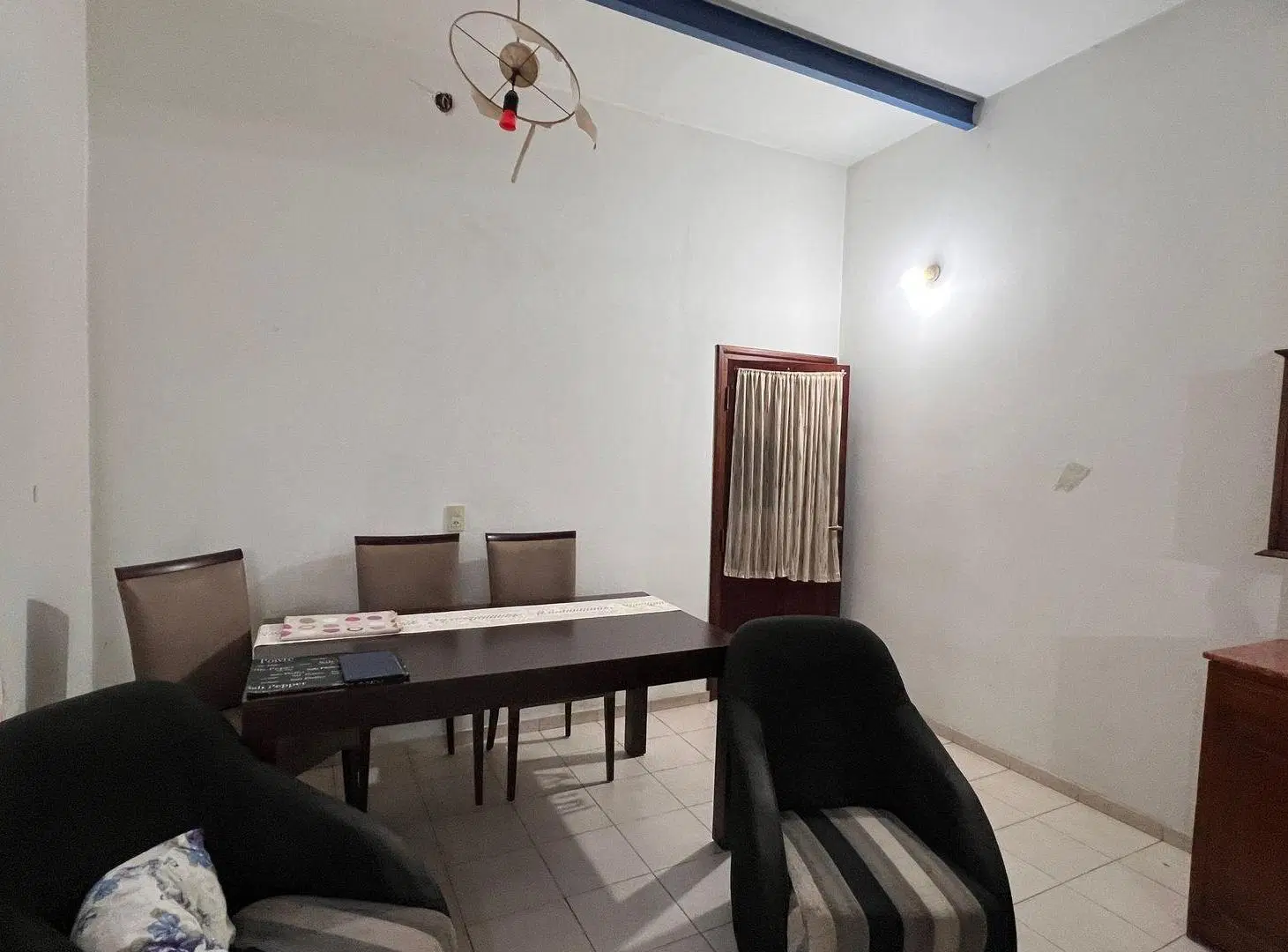 Venta casa 3dor con local  en Villa Cabrera! 8
