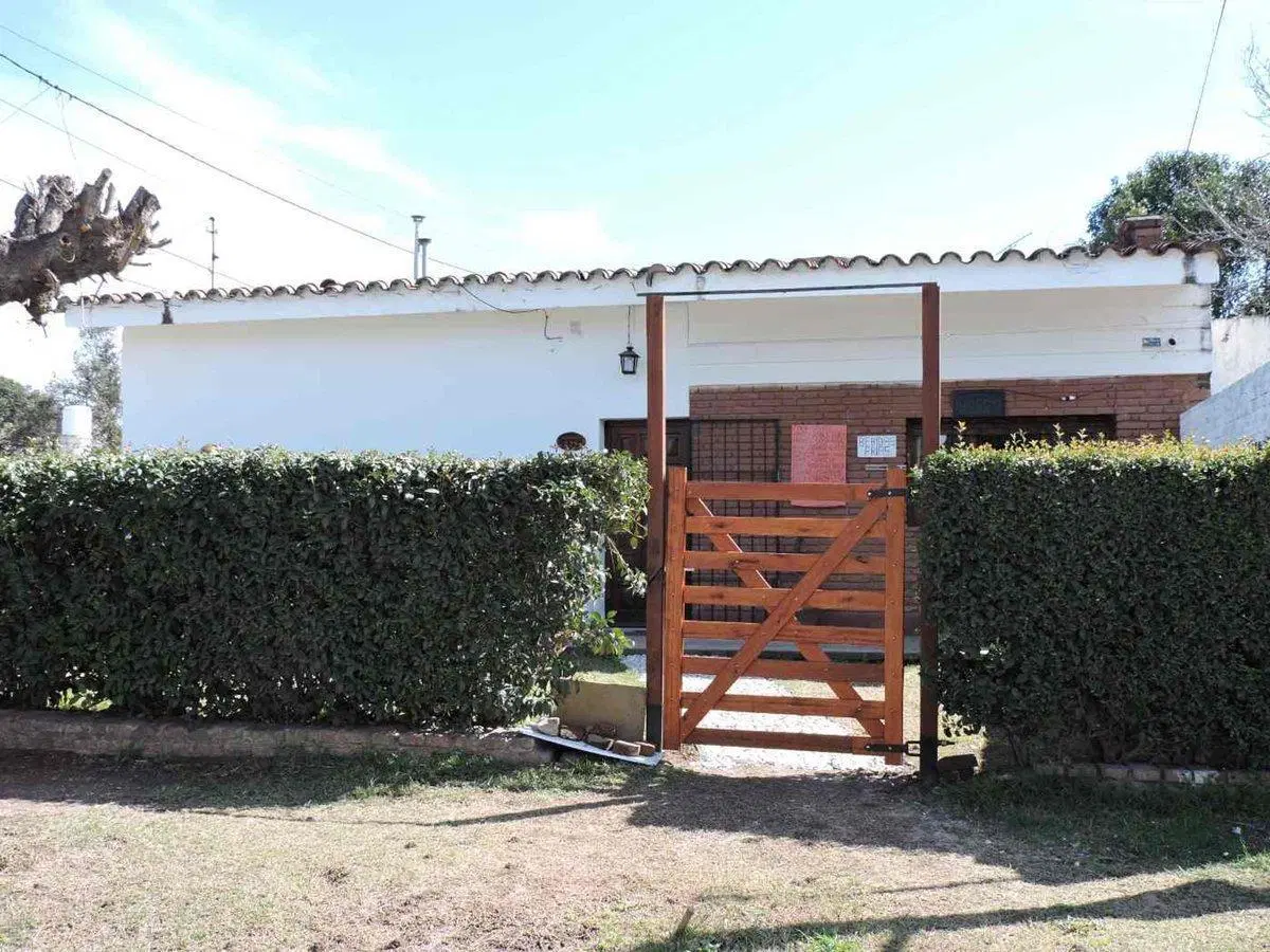 CASA EN VENTA ALTA GRACIA- APTA CREDITO 4