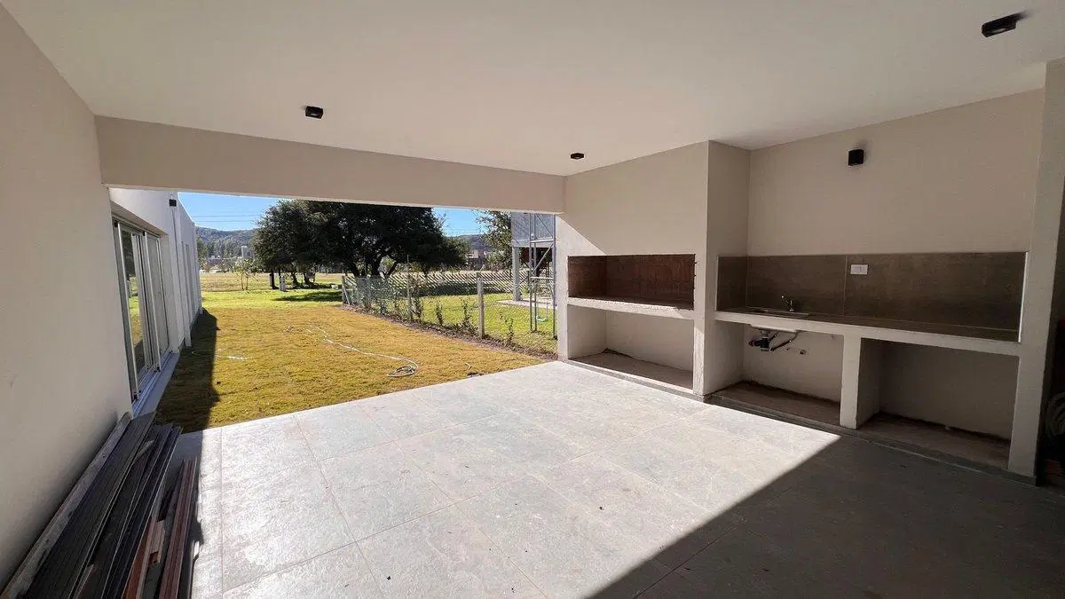 CASA EN TEJAS 4 PLANTA BAJA MALAGUEÑO 8