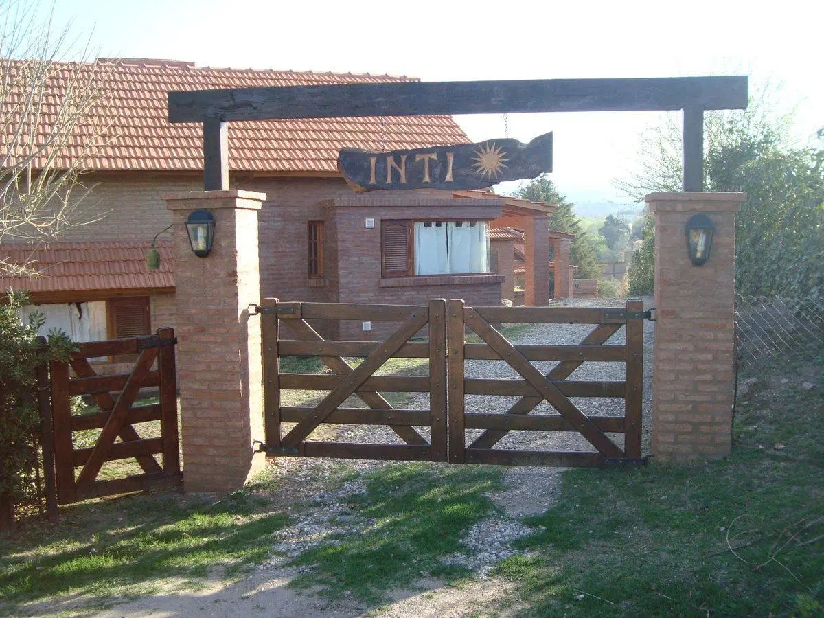 VENTA COMPLEJO DE CABAÑAS EN SAN ANTONIO 3