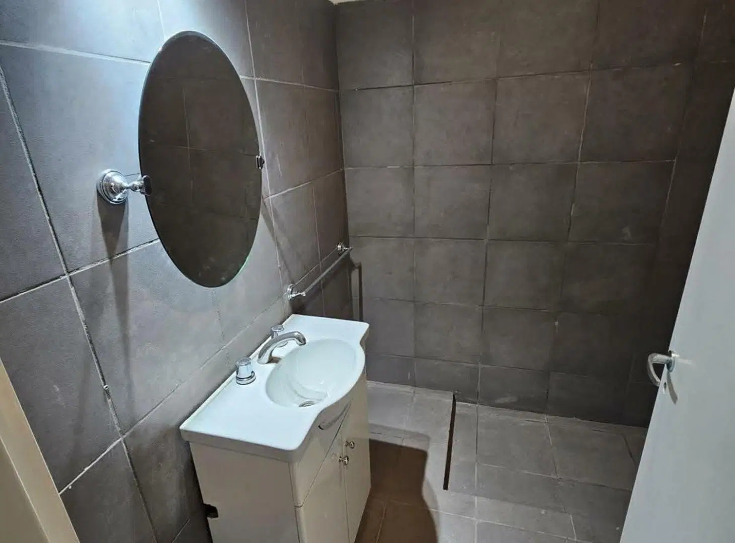 VENTA 2 DPTOS EN ALTO ALBERDI CON COCHERA 4
