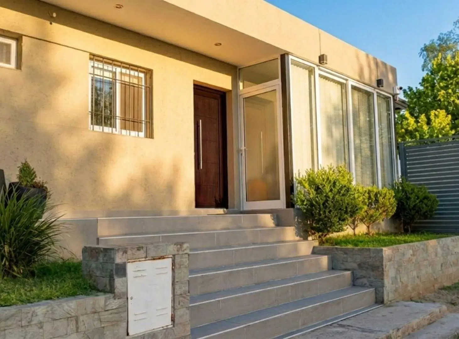 VENTA CASA EN  HOUSING 2 DORM. PILETA APTA CREDITO 4