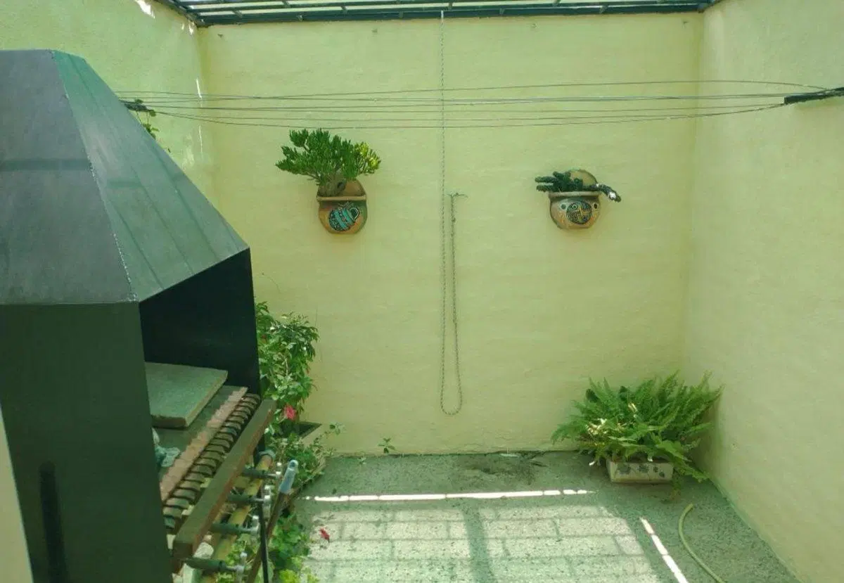 VENDE CASA EN BARRIO DEAN FUNES 5