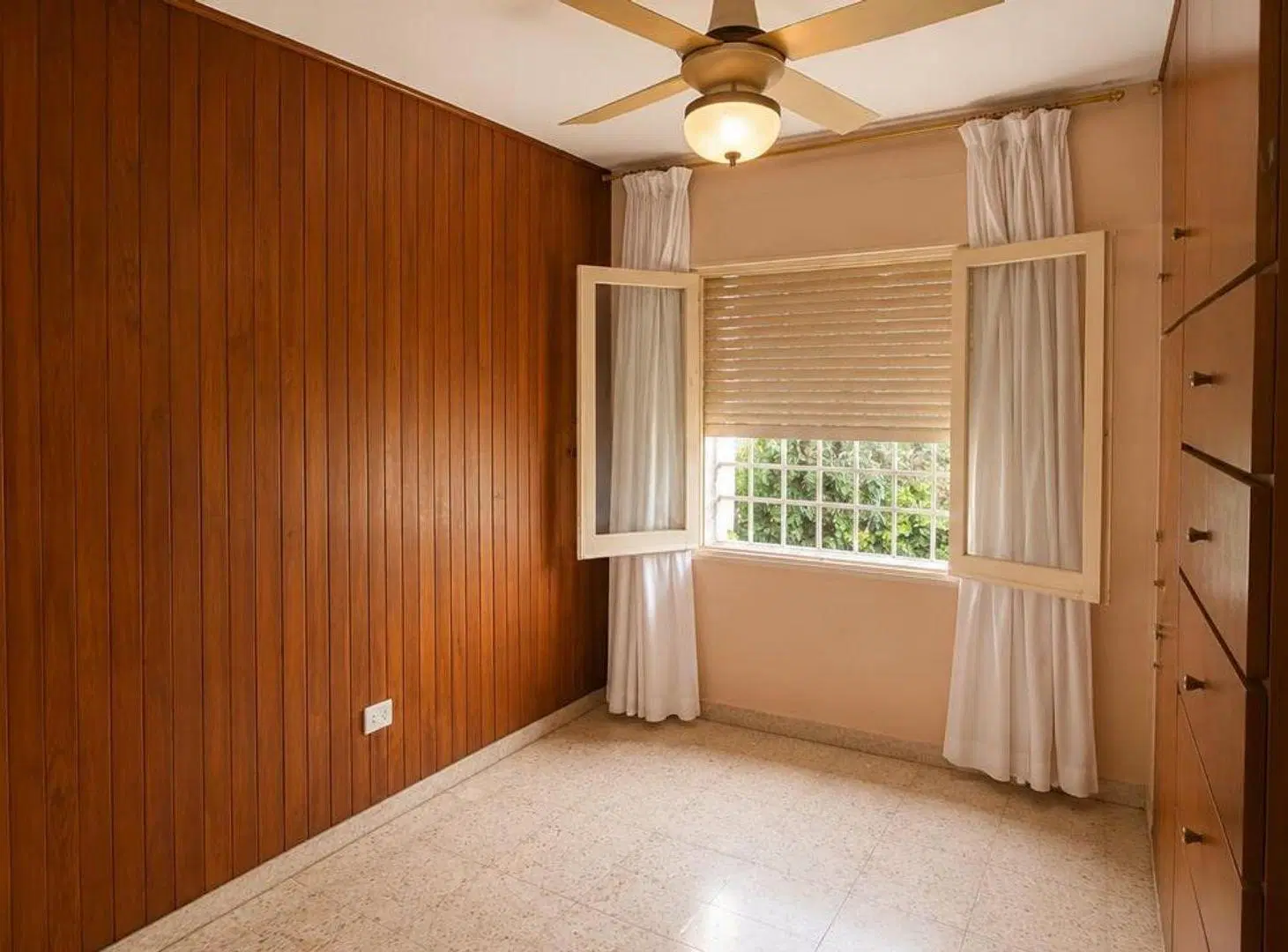 VENTA CASA + DEP EN B° JARDIN 8