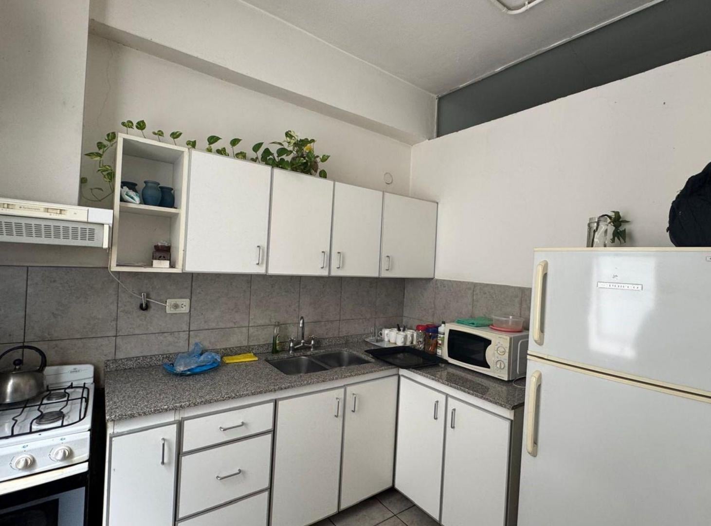 Foto de LOCAL EN VENTA COMERCIAL 236 M² ALBERDI CÓRDOBA, imagen 2