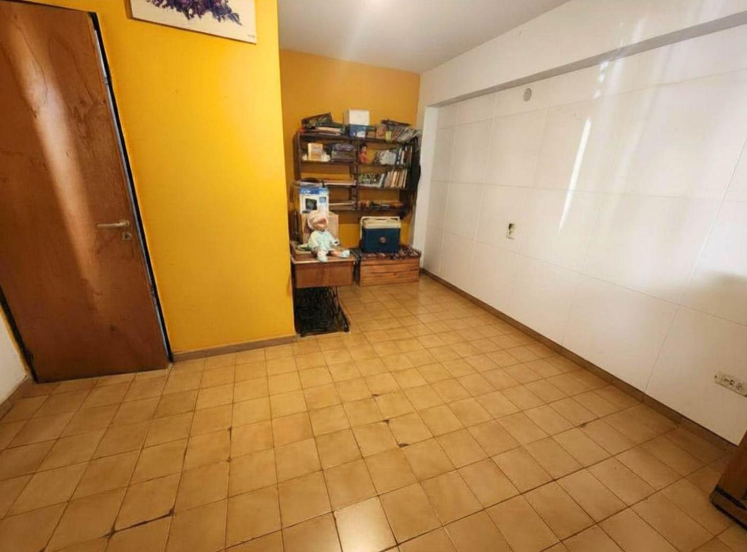 Foto de VENTA CASA ESQUINA 2 DORM COCHERA Y PATIO, imagen 4