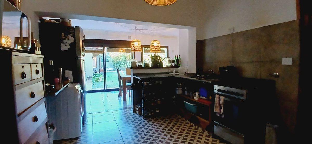 Foto de OPORTUNIDAD CASA MAS DEPTO Y PILETA EN ARGUELLO, imagen 4