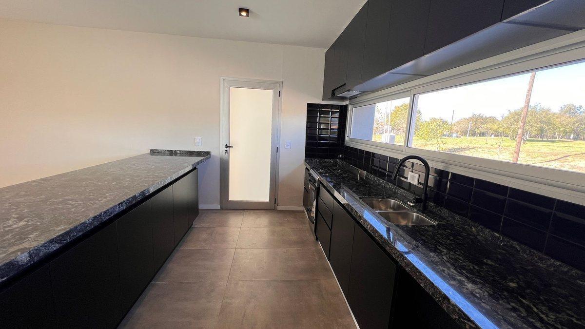 Foto de CASA EN TEJAS 4 PLANTA BAJA MALAGUEÑO, imagen 5