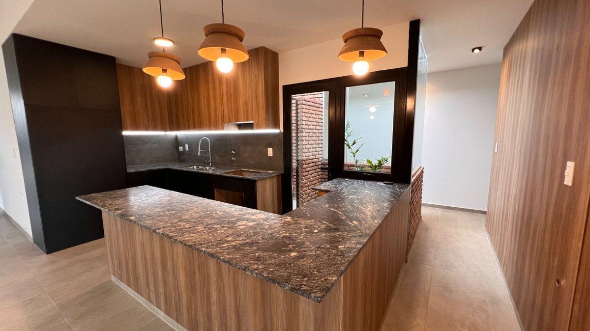 Foto de VENTA CASA 3 DOR ZONA SUR BARRIO CERRADO ESTRENAR, imagen 2