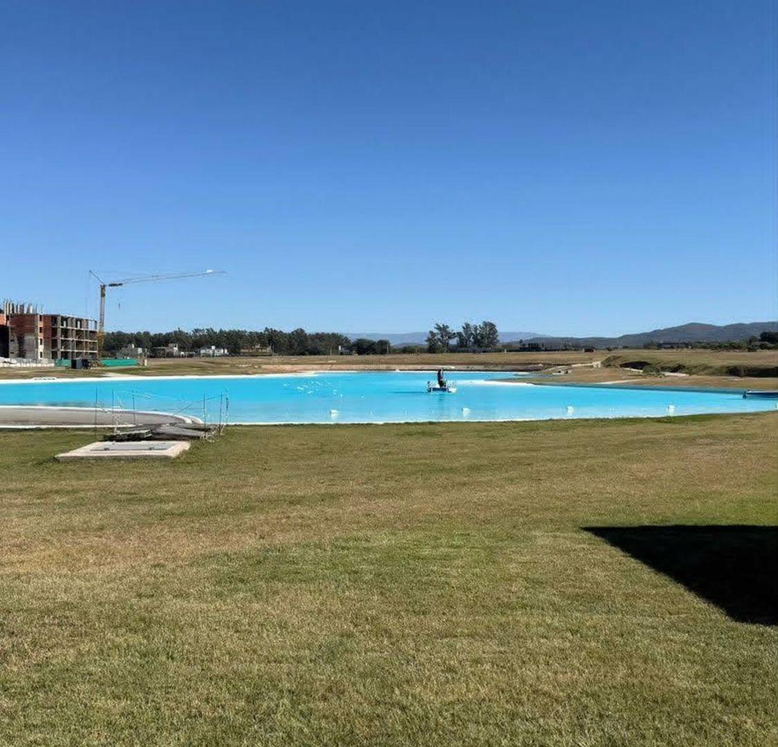 Foto de VENTA LOTE CENTRAL ACQUAVISTA 525 METROS, imagen 1