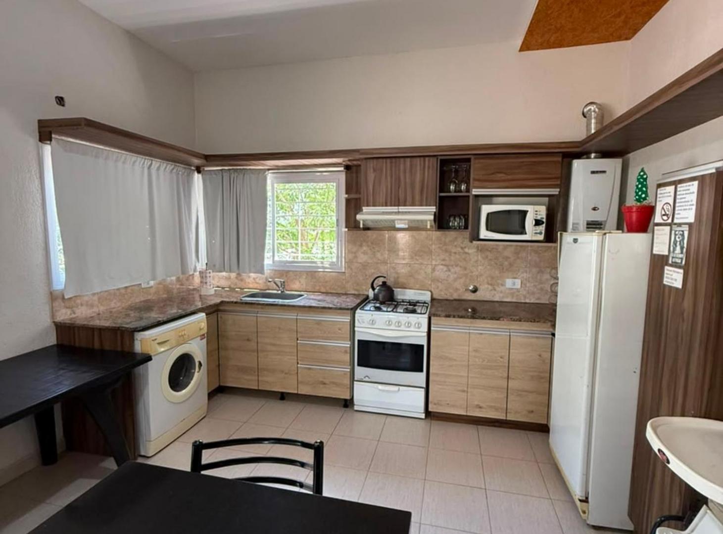 Foto de VENTA COMPLEJO 4 DEPARTAMENTOS TANTI, imagen 3