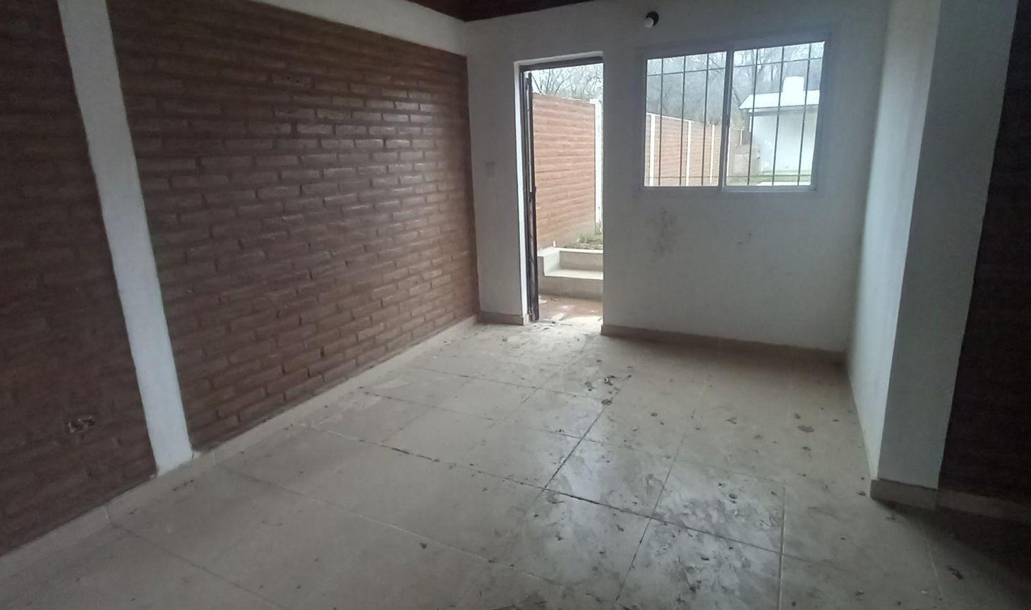 Foto de VENTA CASA 2 DORMITORIOS PILETA COCHERA SAN ROQUE, imagen 2