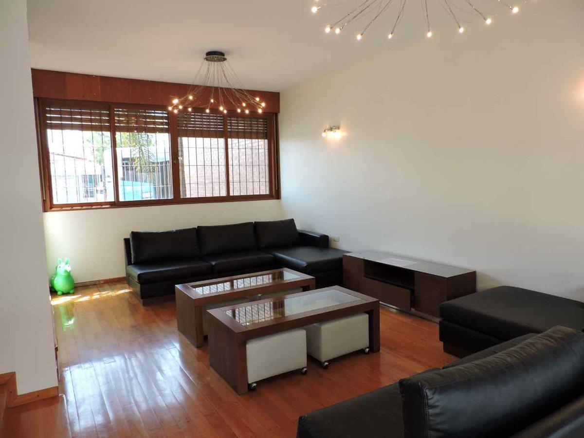 Foto de VENTA CASA DE CATEGORIA 4 DORMITORIOS-CORDOBA, imagen 4