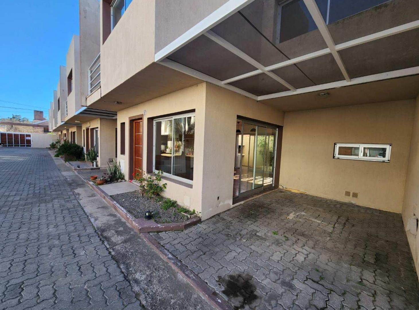Foto de VENTA CASA HOUSING 2 DORMITORIOS PILETA CARLOS PAZ, imagen 5