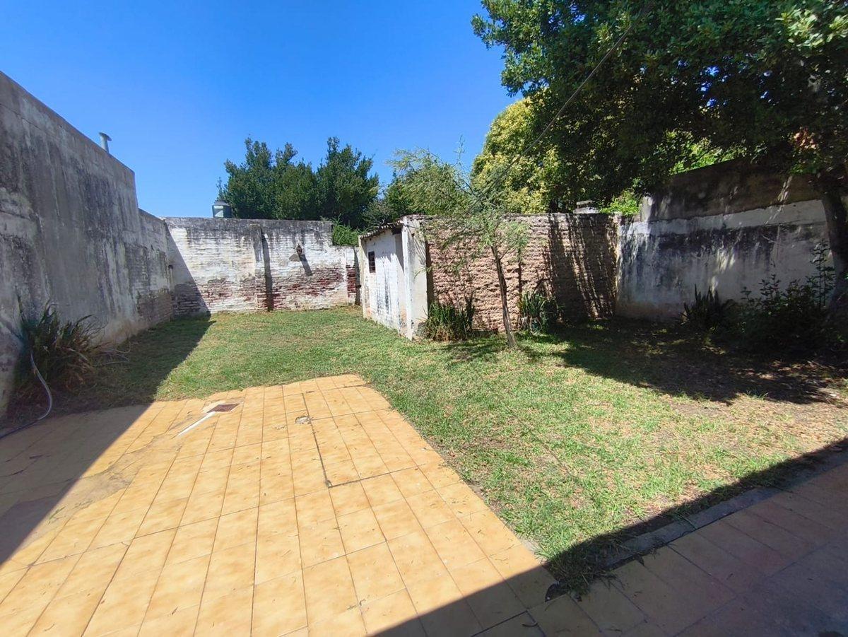 Foto de SE VENDE CASA BºMATIENZO 2 DORM. PATIO COCHERA, imagen 3