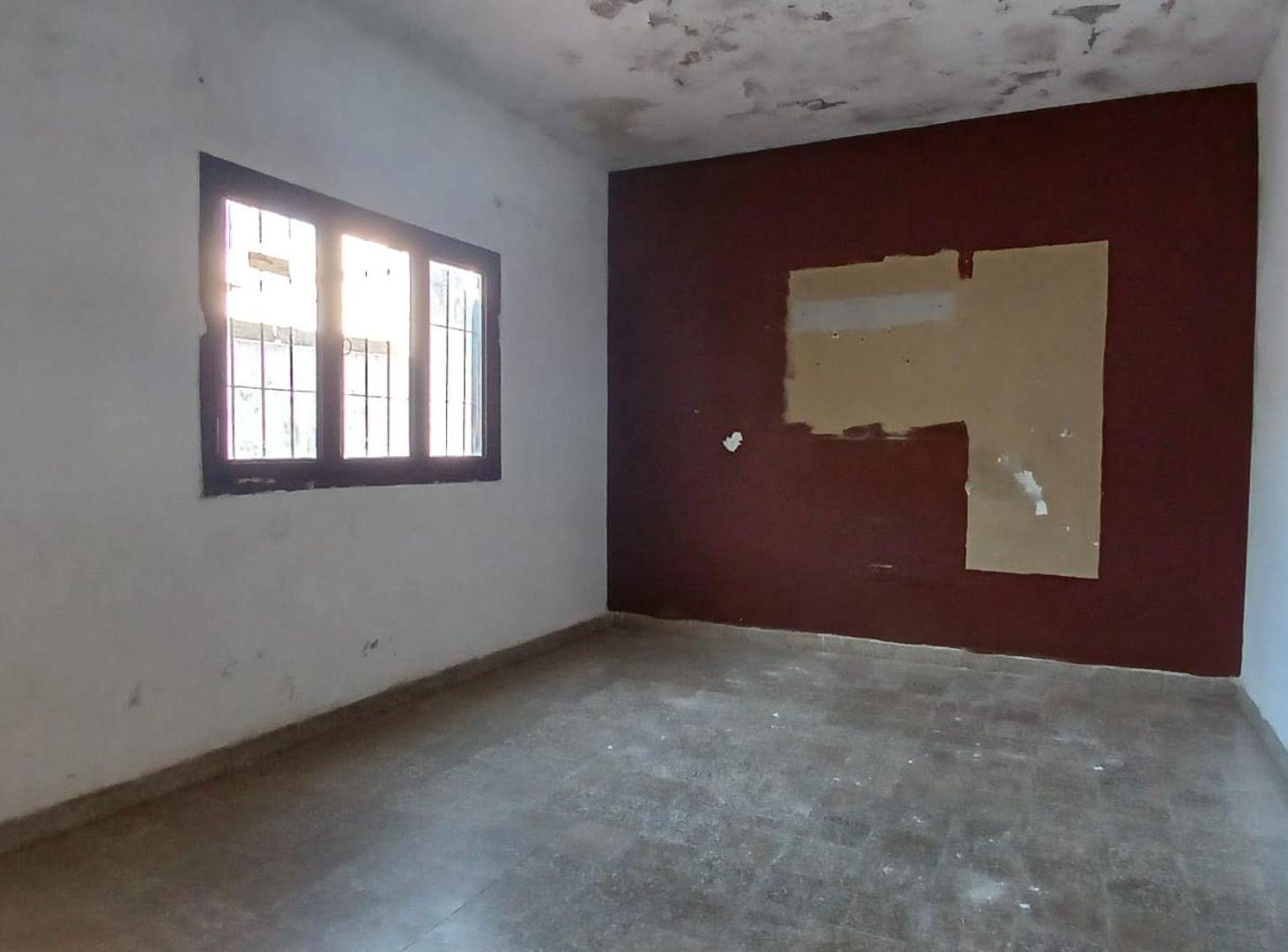 Foto de CASA MAS DEPTO A REFACCIONAR B° LOS PLATANOS, imagen 5