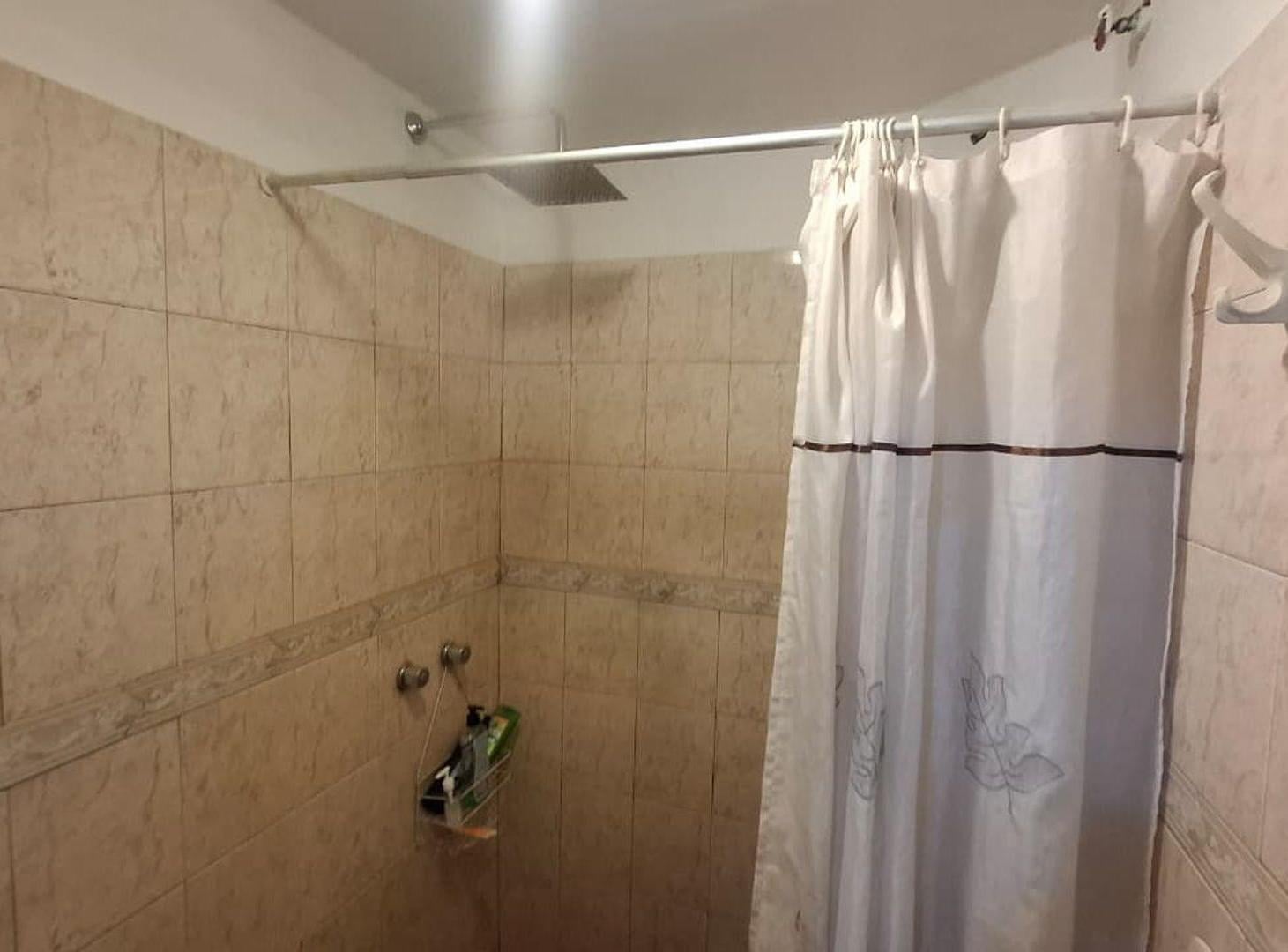 Foto de SE VENDE DEPARTAMENTO 1 DORMI CENTRO CARLOS PAZ !, imagen 3
