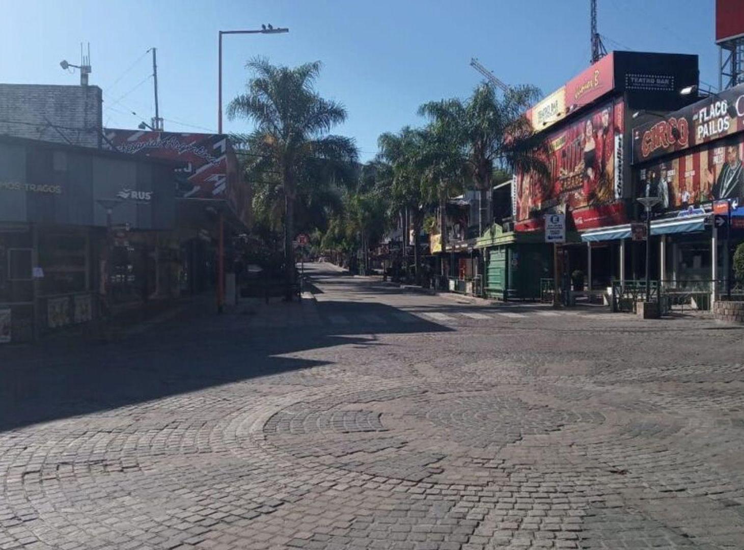 Foto de SE VENDE DEPARTAMENTO 1 DORMI CENTRO CARLOS PAZ !, imagen 5