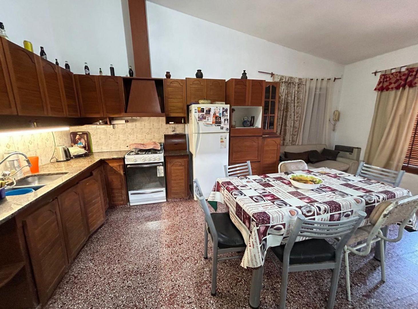 Foto de VENTA CASA y DEPARTAMENTO EN JOSE IGNACIO DIAS, imagen 5