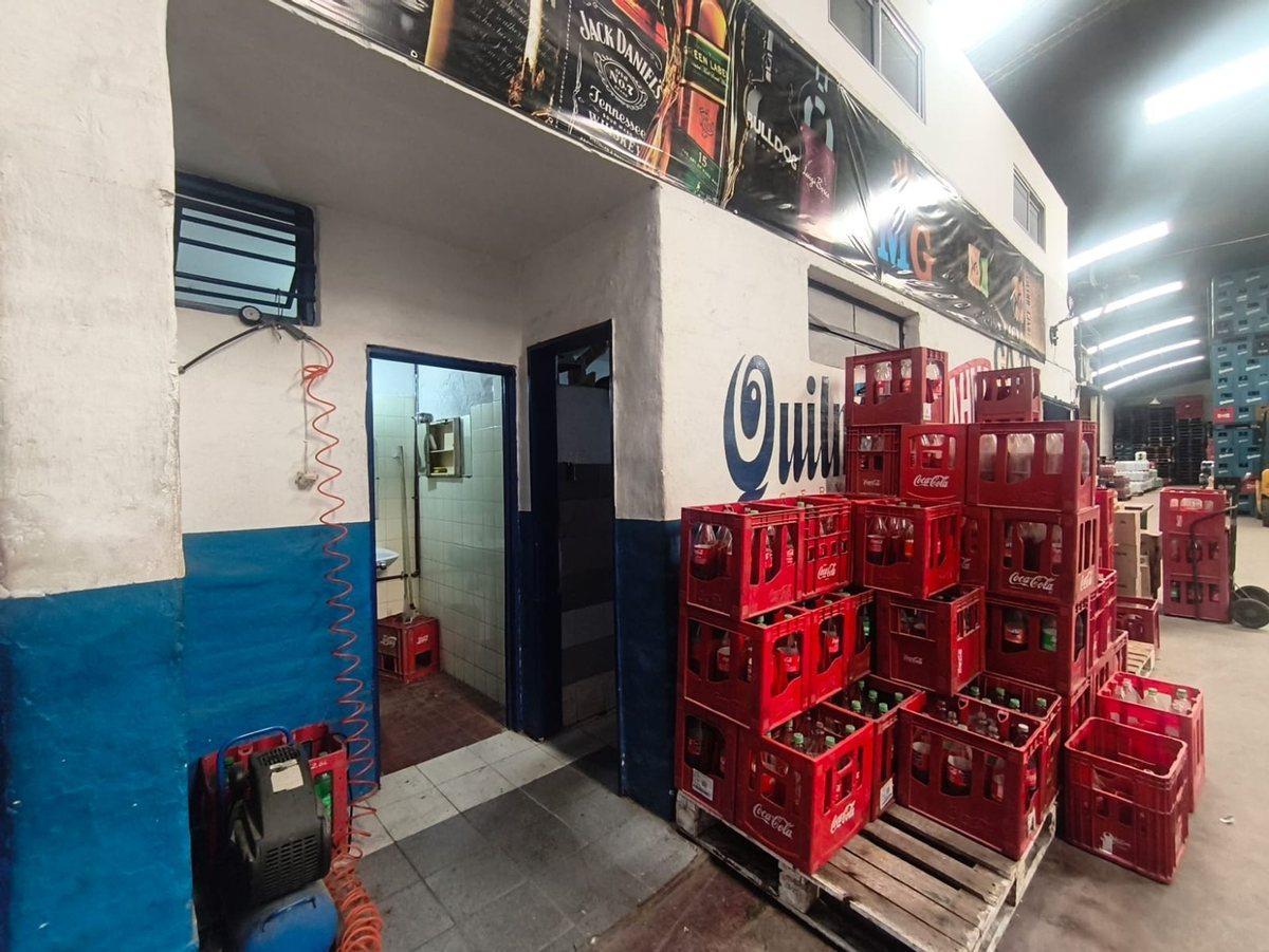Foto de VENTA GALPON AMPLIO A CUADRAS DE LA AV. SABATTINI, imagen 2