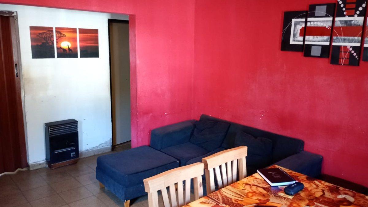 Foto de VENTA CASA 2 DORMITORIOS PARQUE CAPITAL SUR, imagen 3