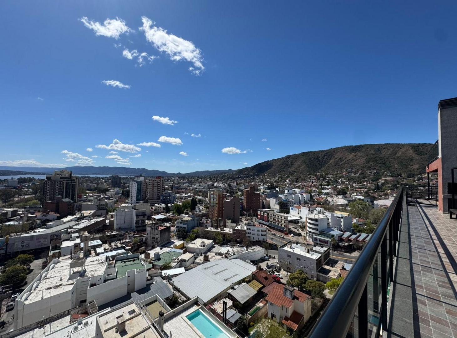 Foto de VENTA DEPTO 2D MIRALEJOS 7 PILETAS SUM CARLOS PAZ, imagen 1