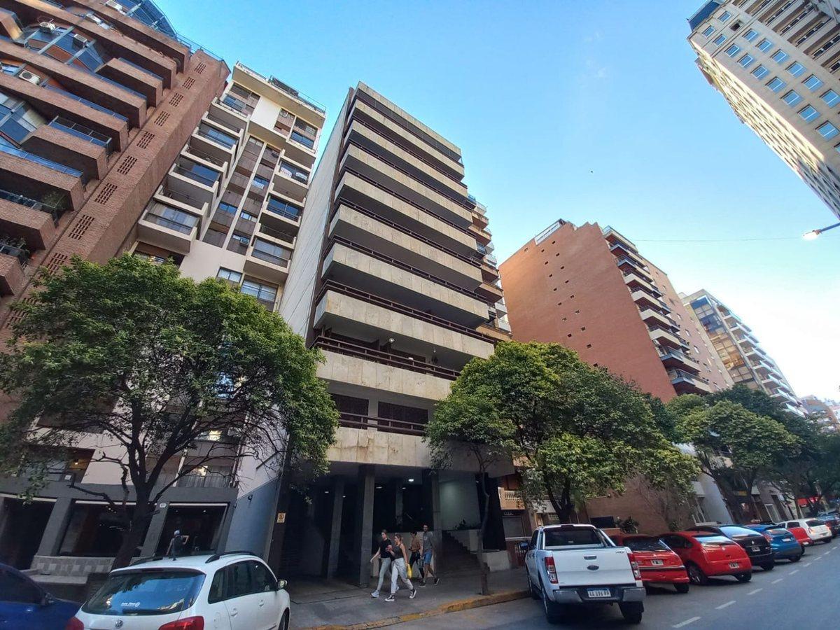 Foto de VENTA GRAN DEPTO CON COCHERA NUEVA CBA, imagen 3