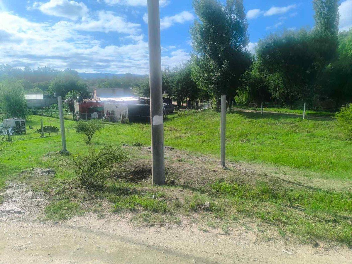 Foto de VENTA TERRENO TANTI 1030 M2, imagen 2