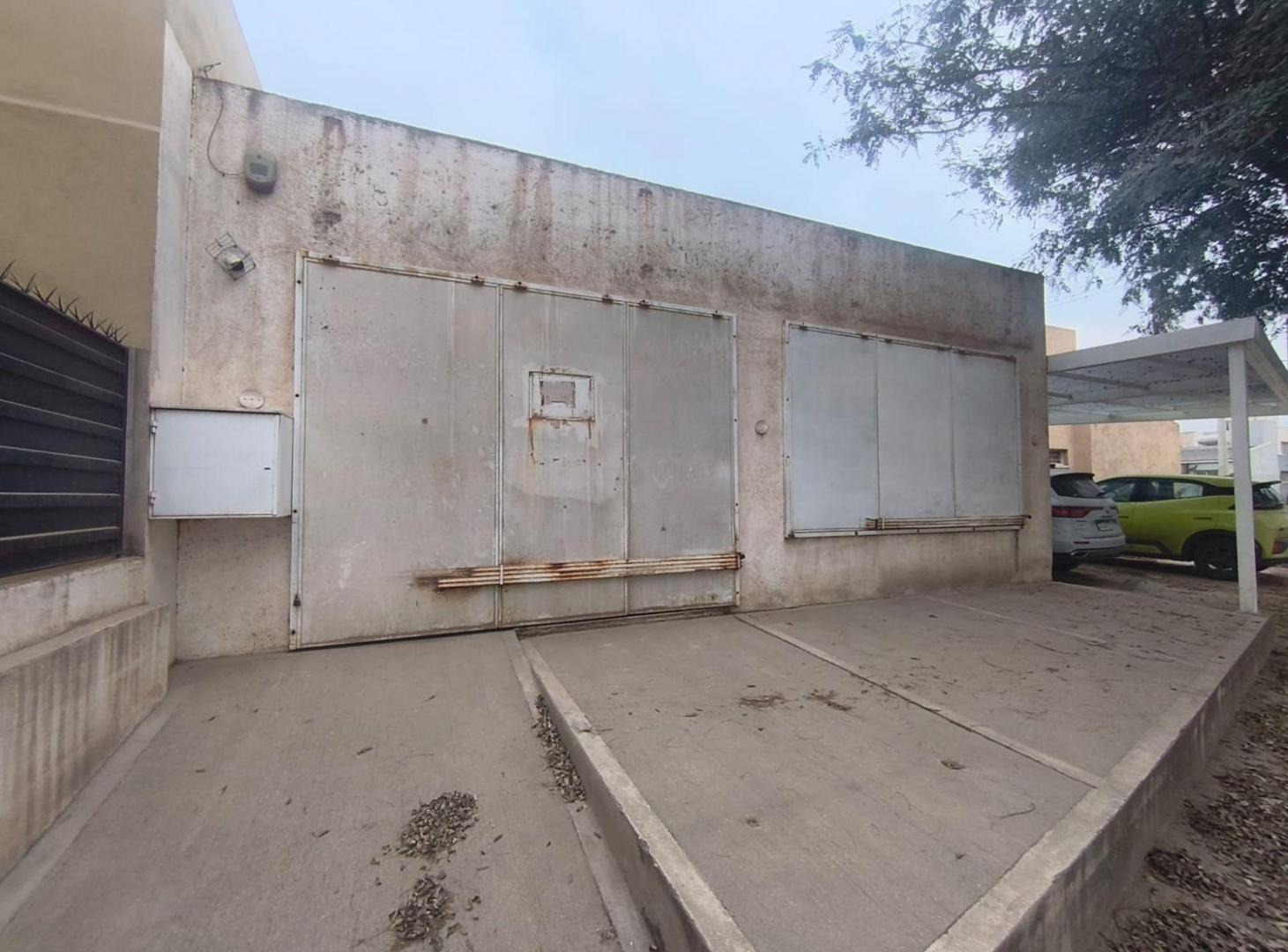 Foto de LOCAL COMERCIAL EN ALQUILER BARRIO UNIVERSITARIO, imagen 1