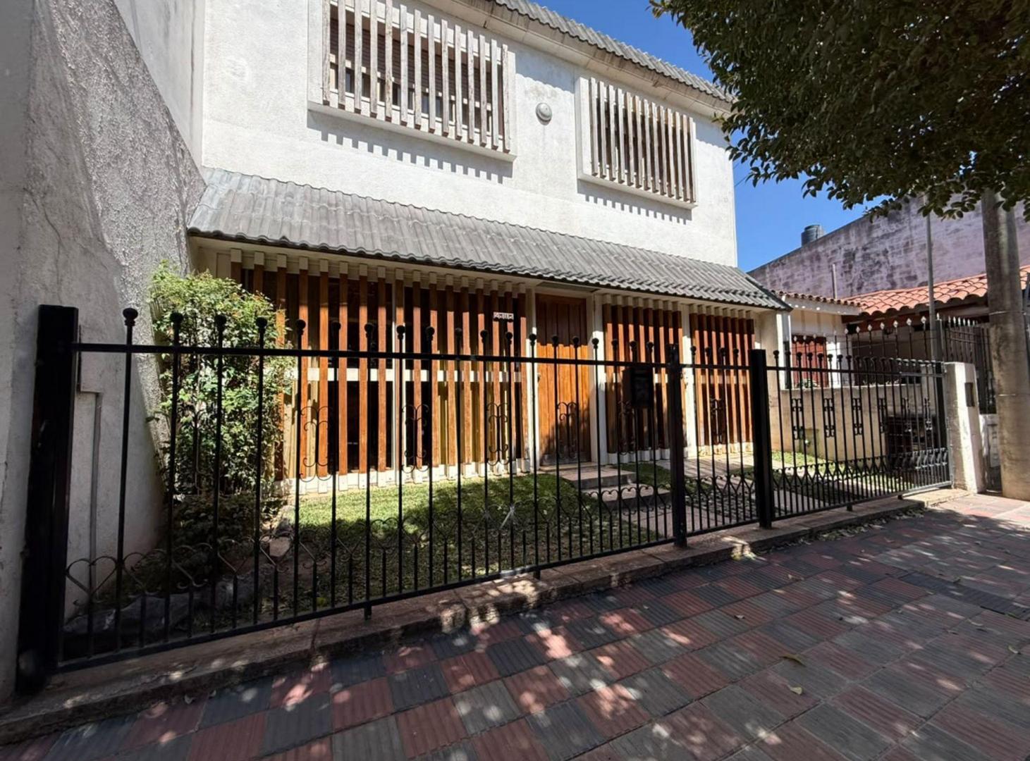 Foto de VENDE CASA 3 DORM 3 BAÑOS EMPALME, imagen 1