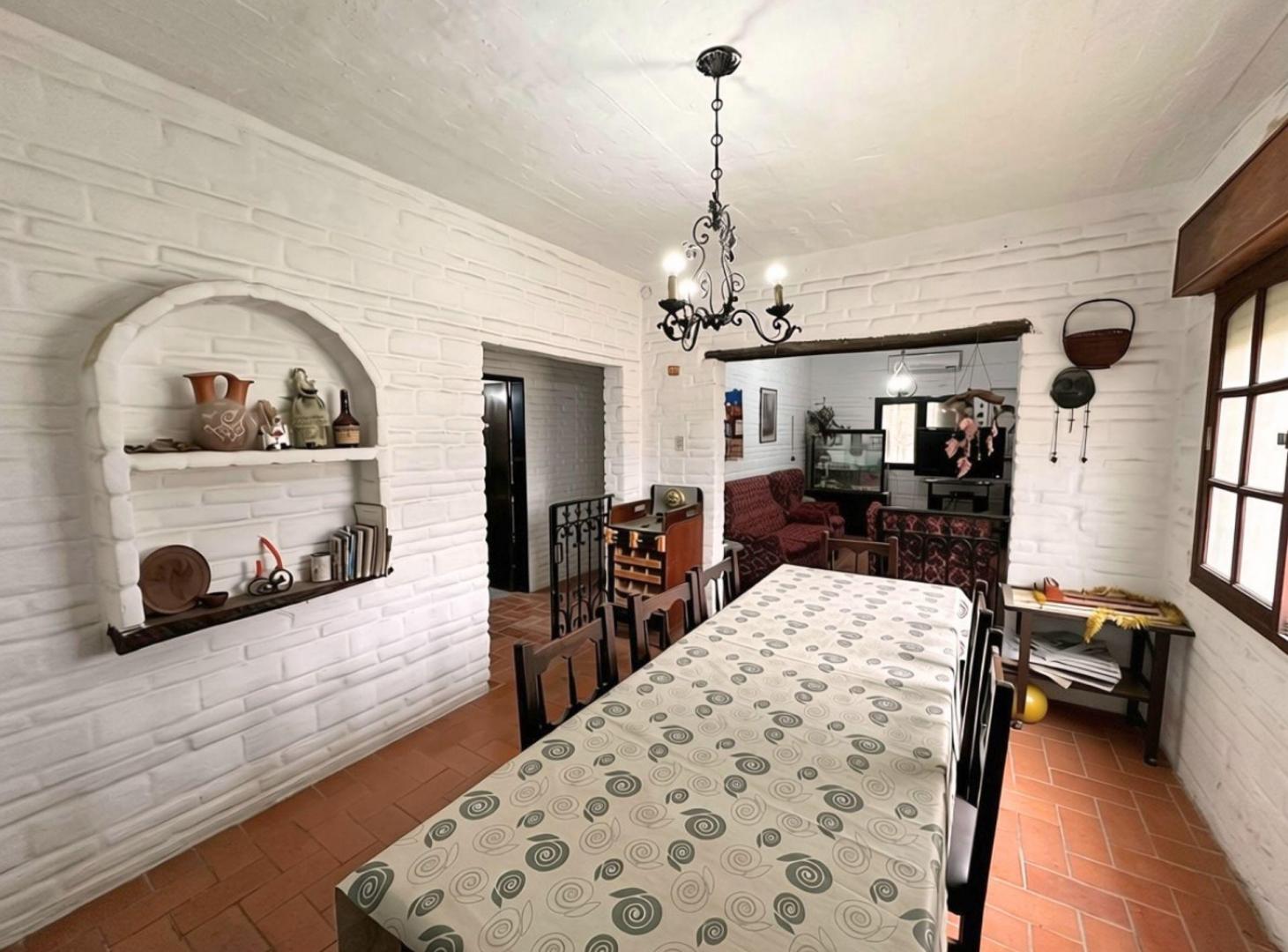Foto de VENTA CASA ESQUINA 3 DORM CON QUINCHO MINA CLAVERO, imagen 4