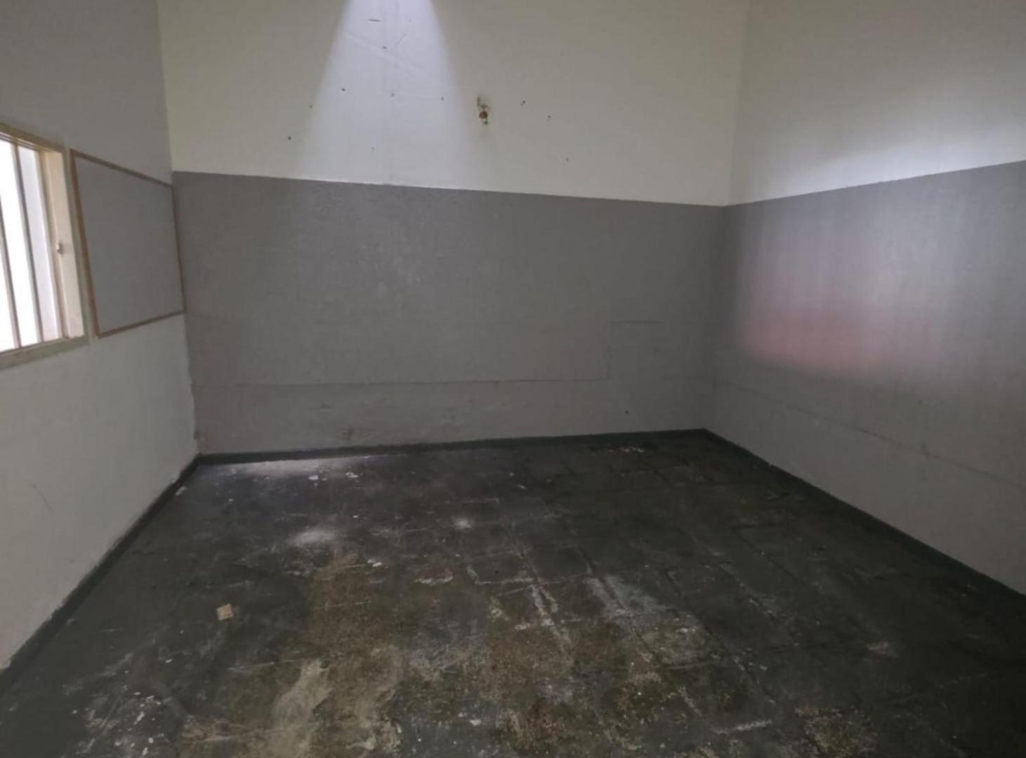Foto de VENTA LOCAL BARRIO GENERAL BUSTOS SOBRE AV. ALEM, imagen 5