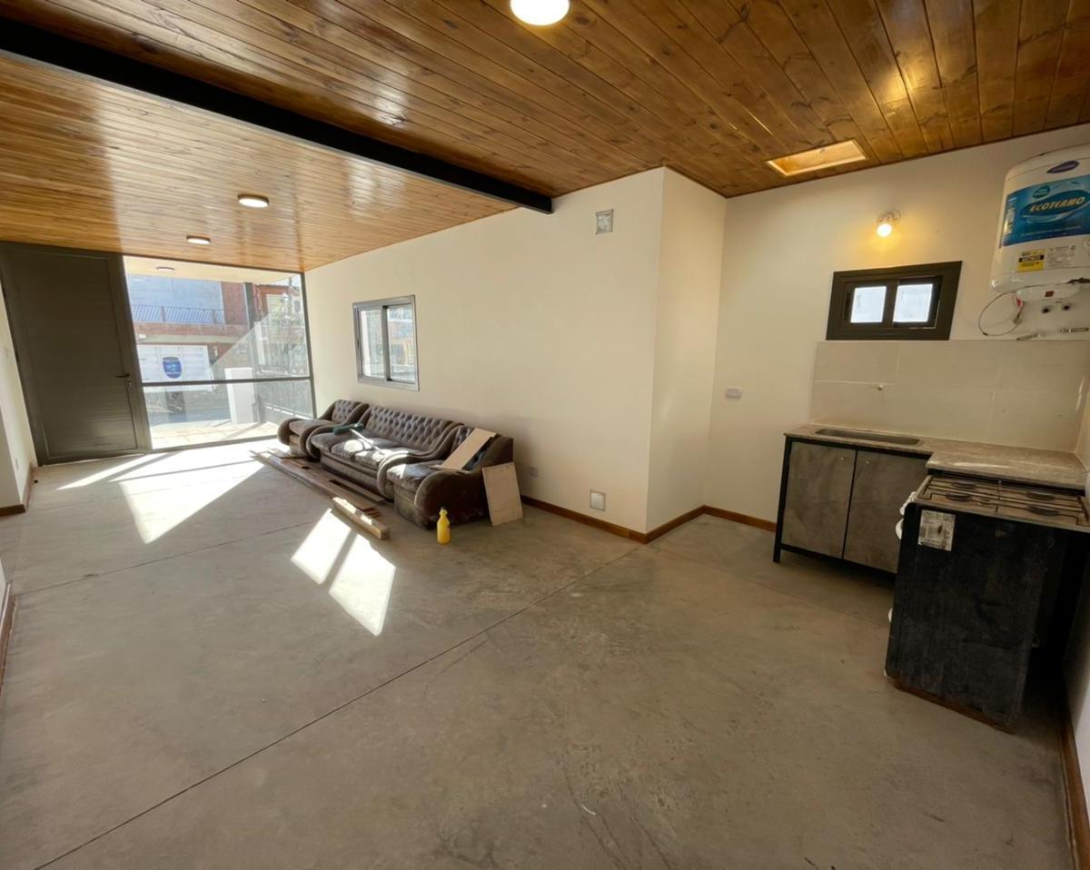 Se Vende Oportunidad de Local - Vivienda 2