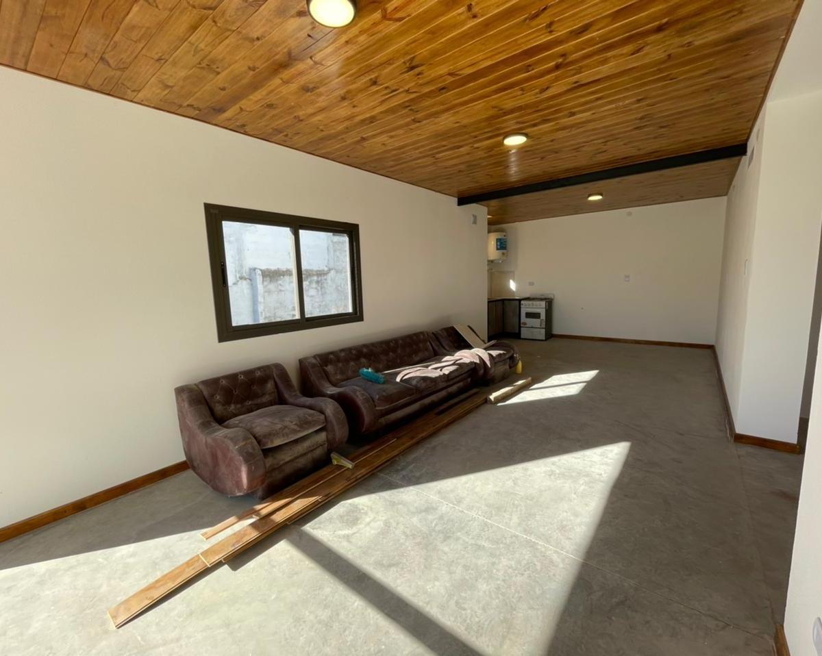 Se Vende Oportunidad de Local - Vivienda 3