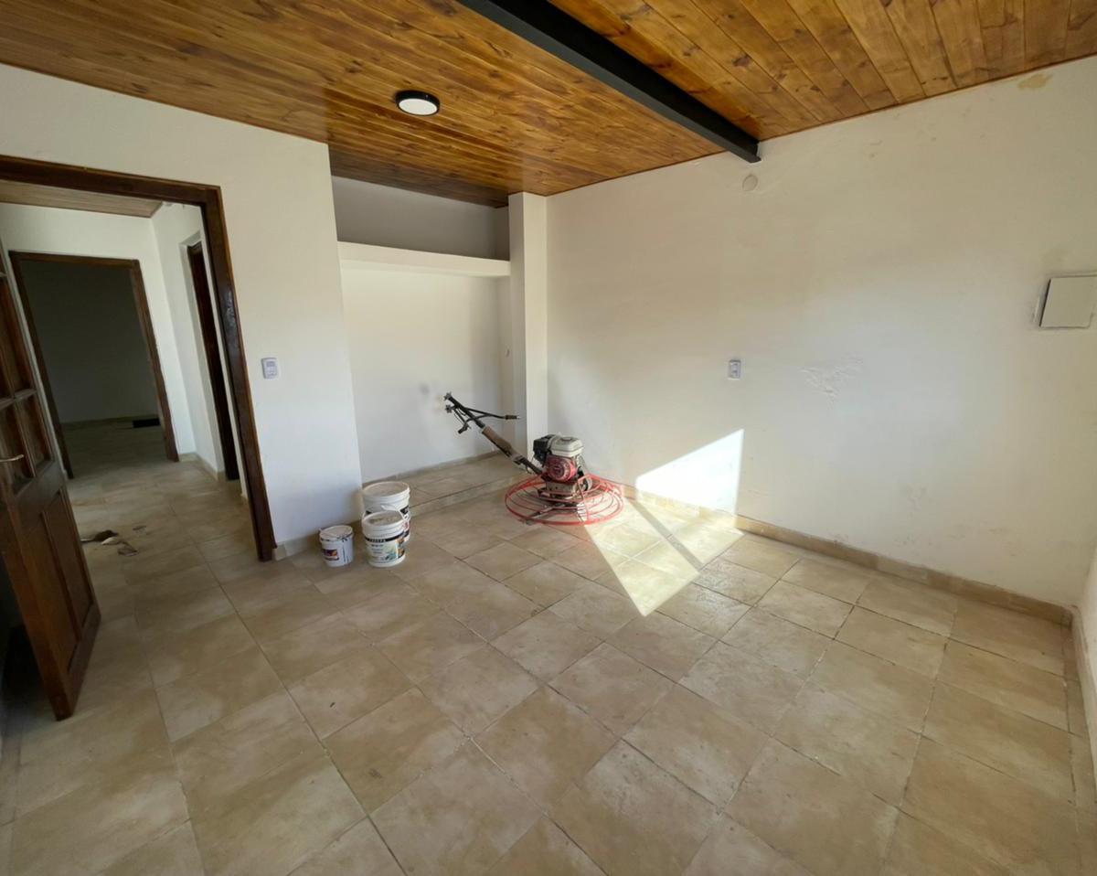 Se Vende Oportunidad de Local - Vivienda 4