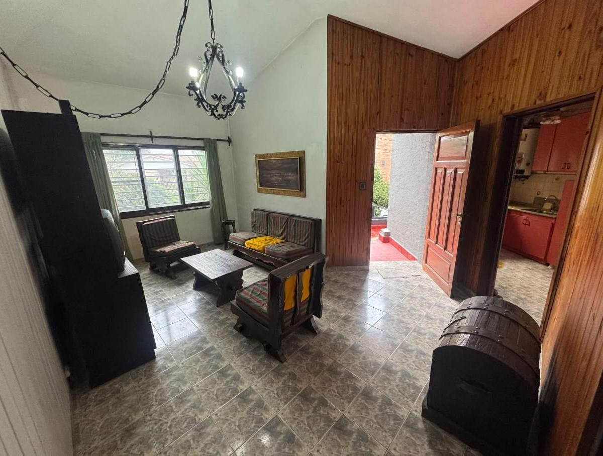 SE VENDE CASA CENTRICA EN VILLA CARLOS PAZ