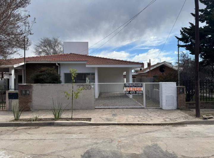 EN VENTA CASA EN SANTA RITA VILLA CARLOS PAZ 2