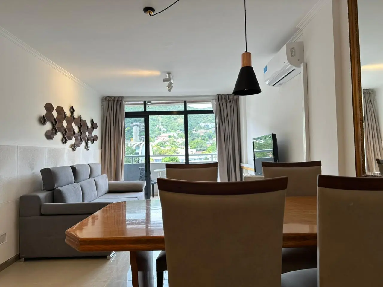 DEPARTAMENTO EN VENTA CENTRO DE CARLOS PAZ 2 DORMITRIOS AMOBLADO 2