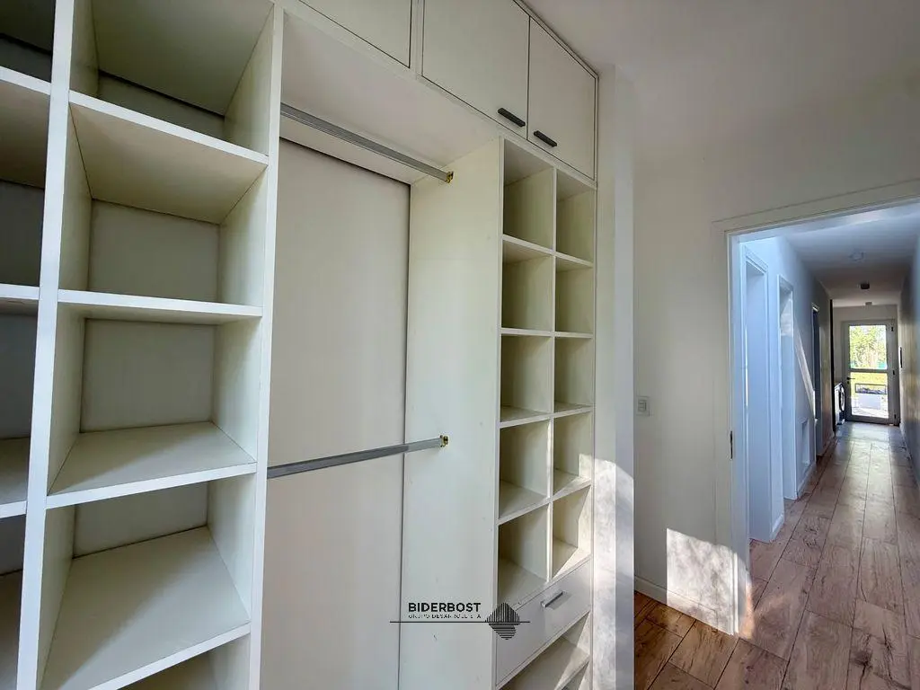 CASA EN VENTA/ALQ ANUAL EN NUEVO MALAGUEÑO 5