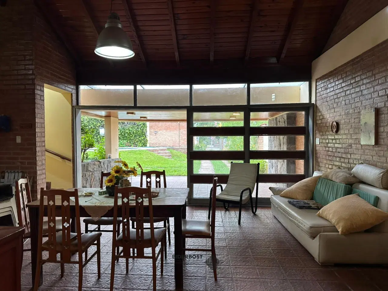 CASA EN VENTA EN CARLOS PAZ 2