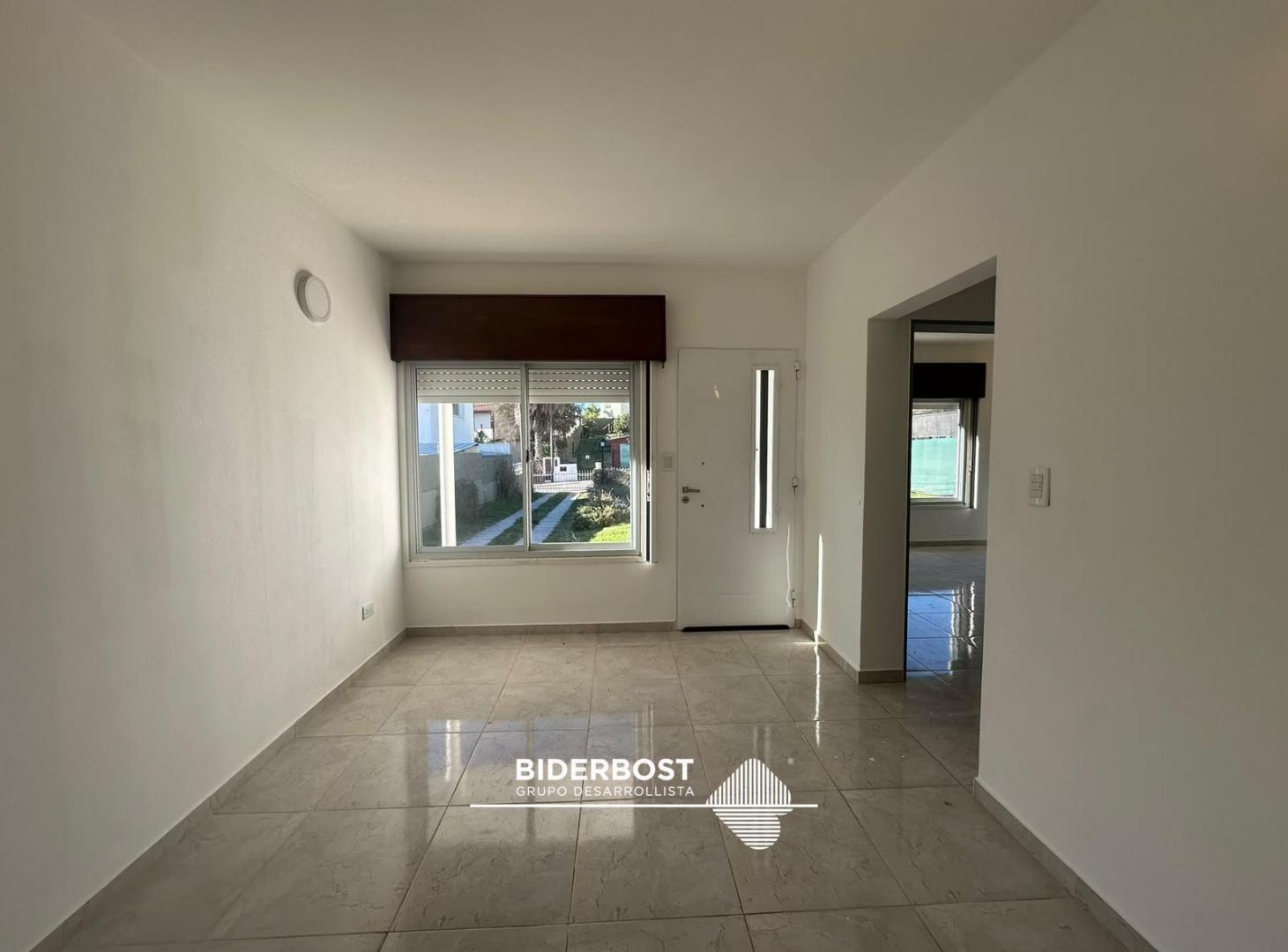 Foto de CASA EN VENTA EN VILLA CARLOS PAZ - BARRIO MALVINAS, imagen 1