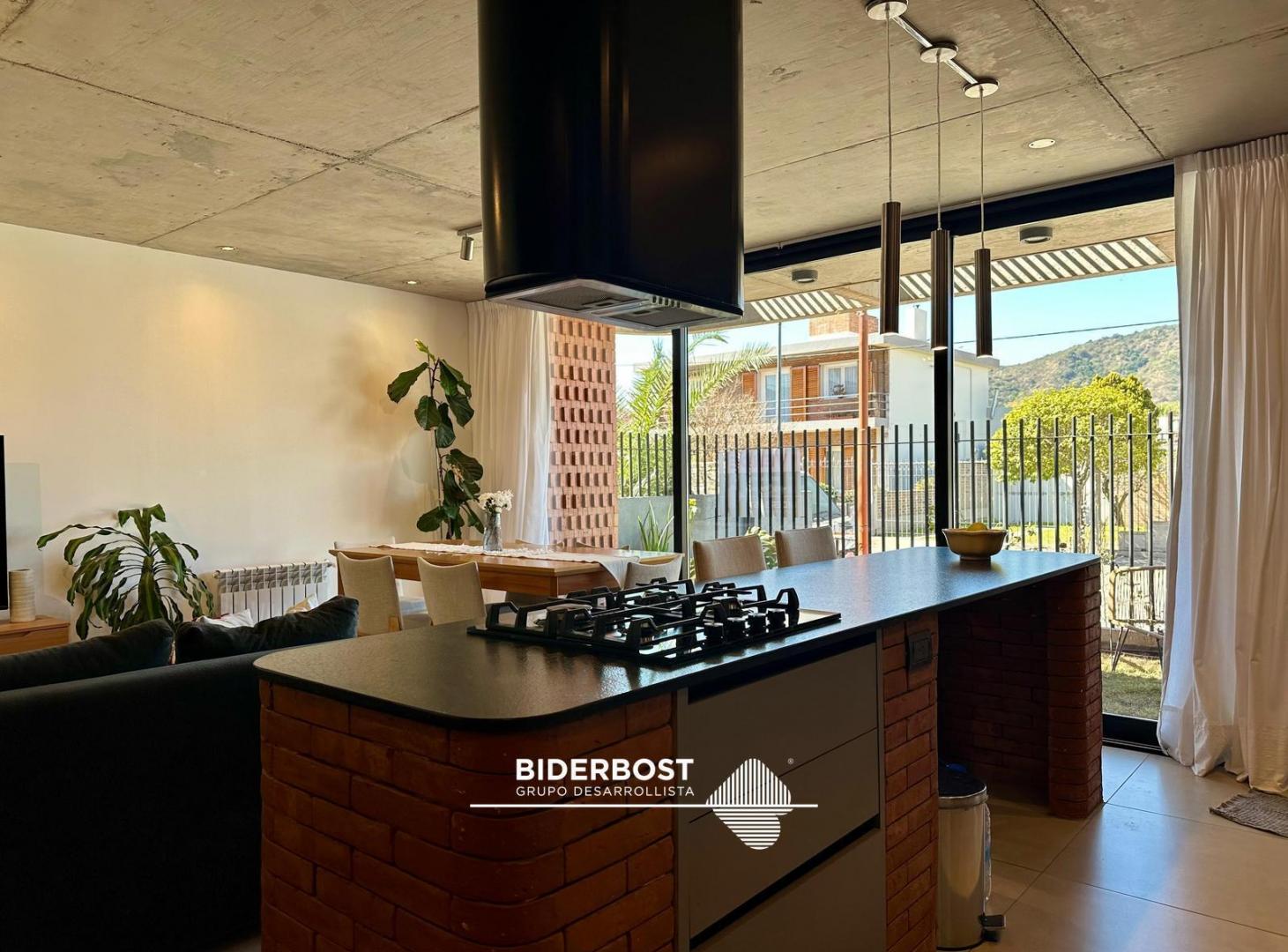 Foto de SE VENDE DEPARTAMENTO EN VILLA CARLOS PAZ FLIA DERQUI, imagen 1