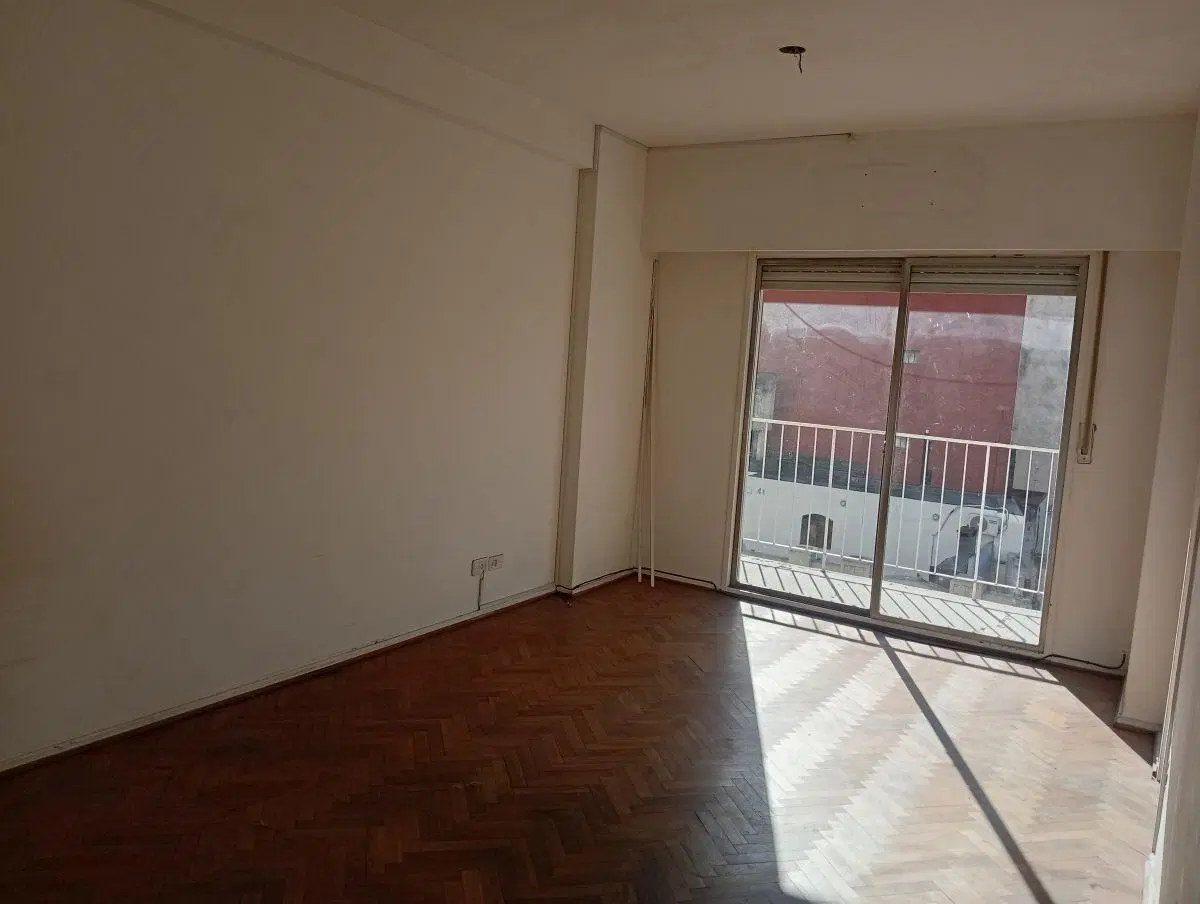 Gran oportunidad de compra, hermoso monoambiente con balcón. Vista panorámica 3