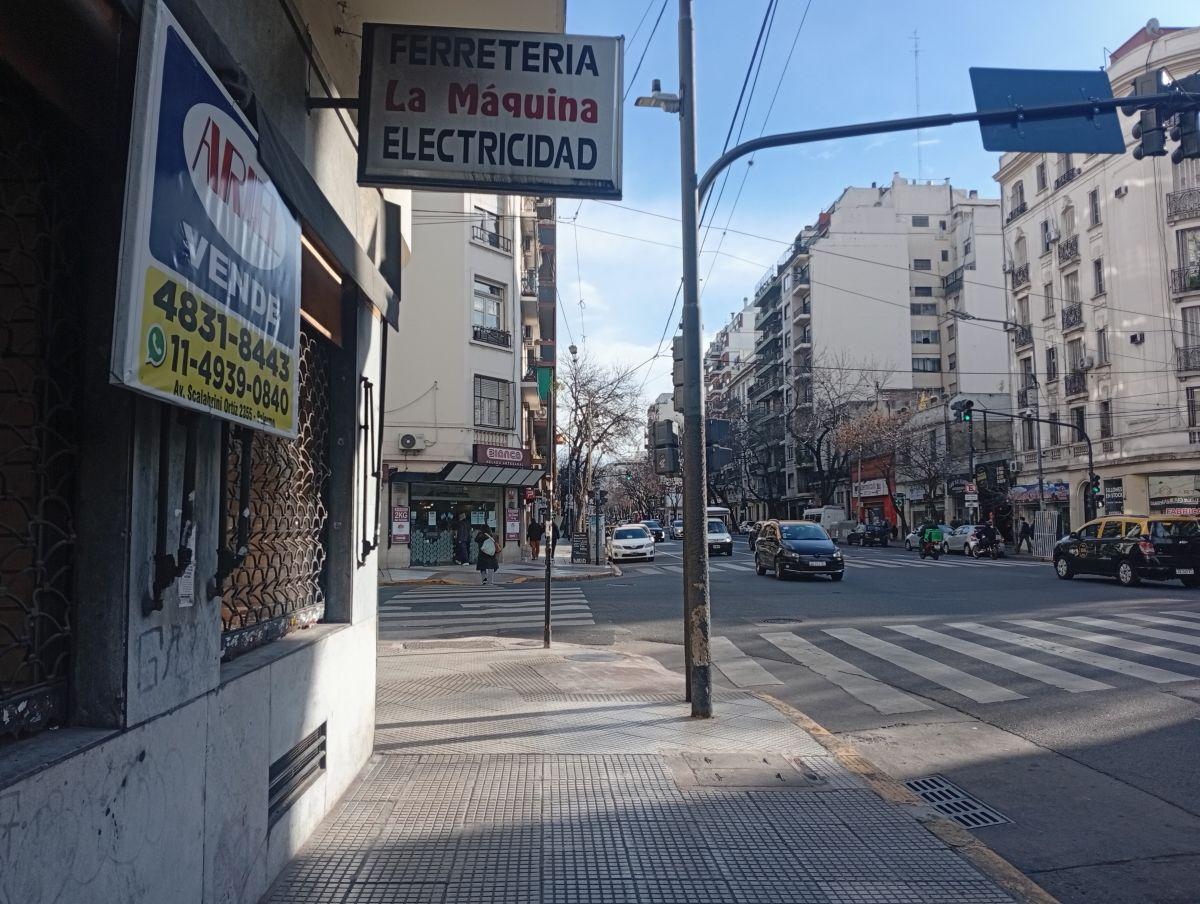 Foto de Espectacular esquina , todo vidriera, unico !!!!, imagen 2