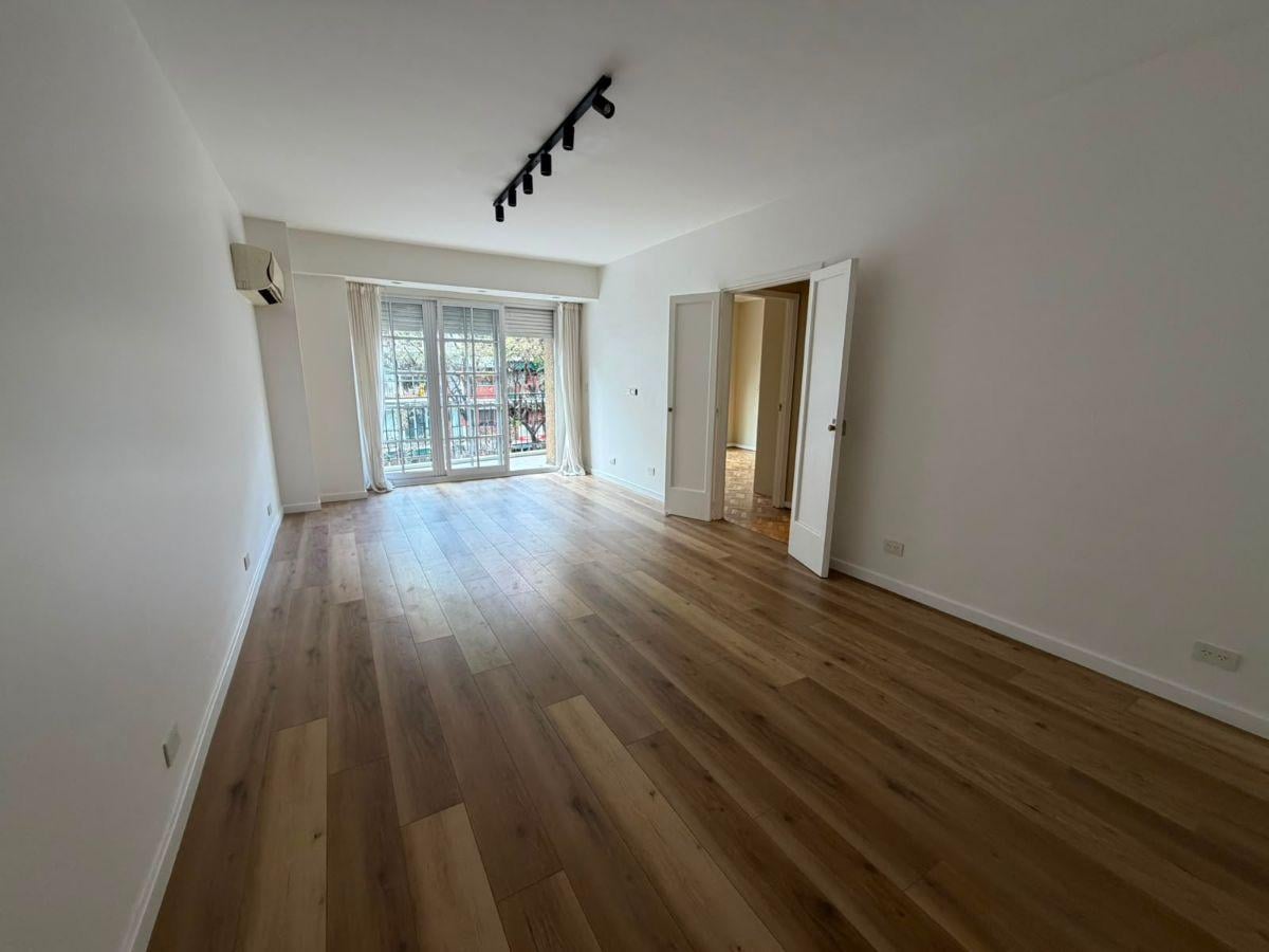 Foto de Espectacular y todo reciclado 3 Ambientes con 2 baños. Lujo !!. Alto, imagen 1