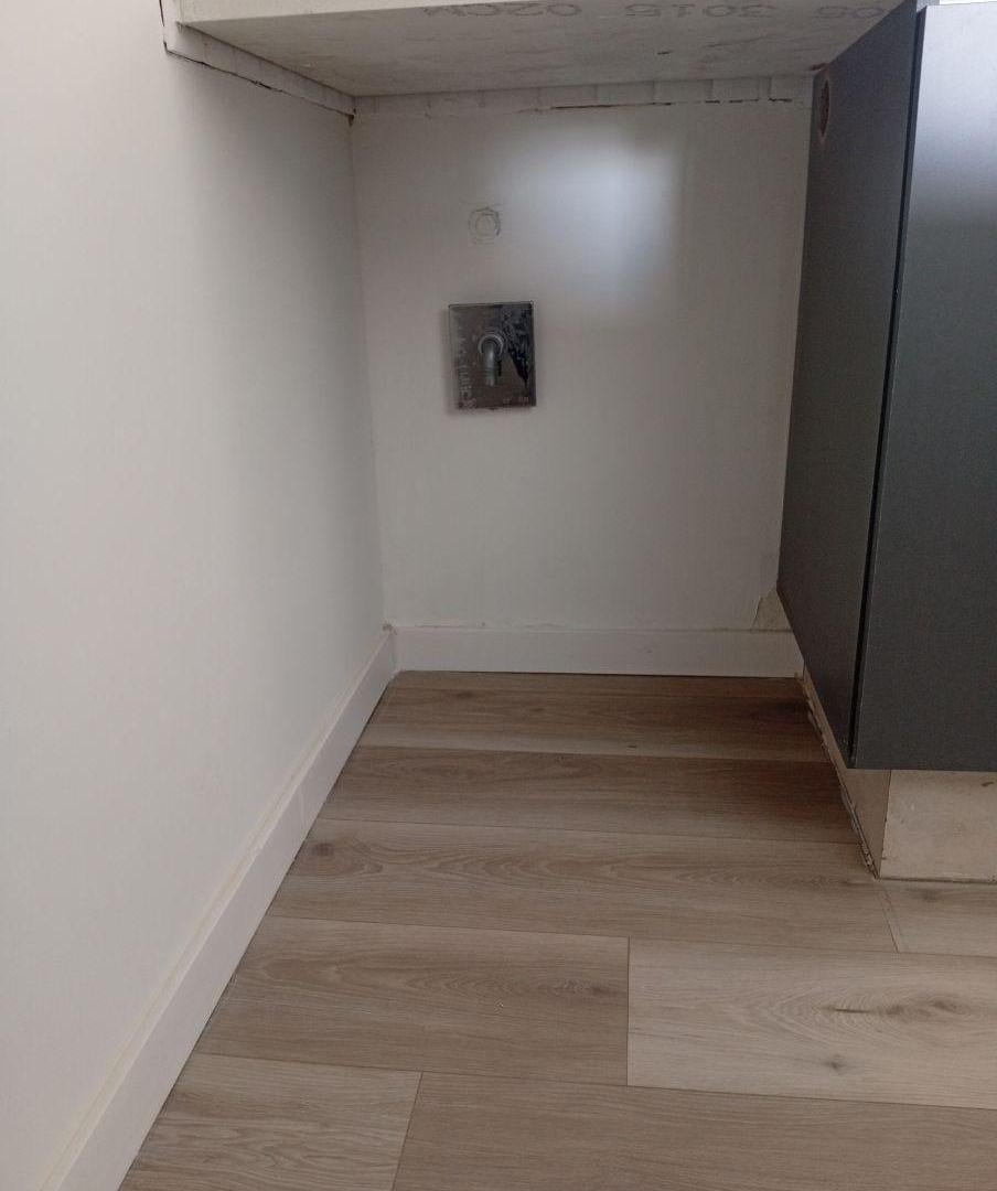 Foto de Hermoso y muy amplio monoambiente con balcón aterrazado, edificio, imagen 2